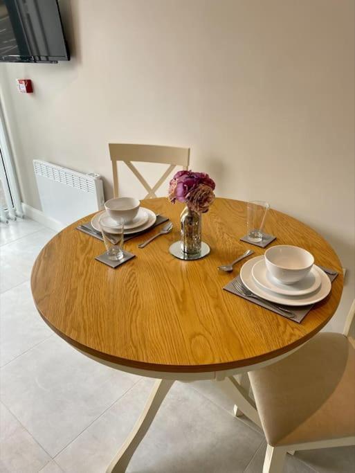 Erne Getaway No.7 Brand New 1 Bed Apartment Enniskillen Exteriér fotografie