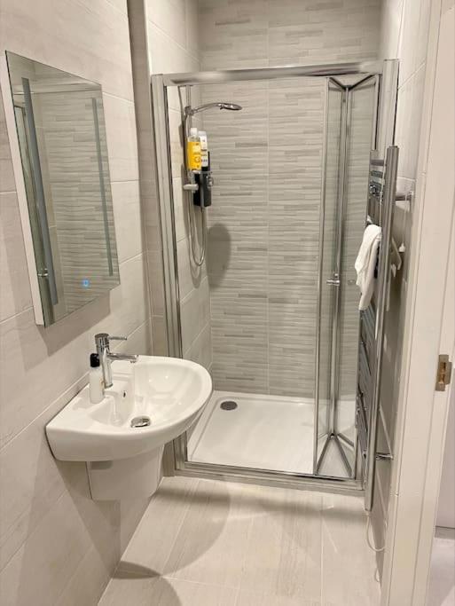 Erne Getaway No.7 Brand New 1 Bed Apartment Enniskillen Exteriér fotografie